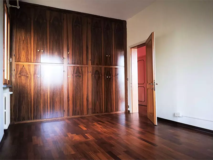 Immagine 10 di Villa in vendita  a Quattro Castella