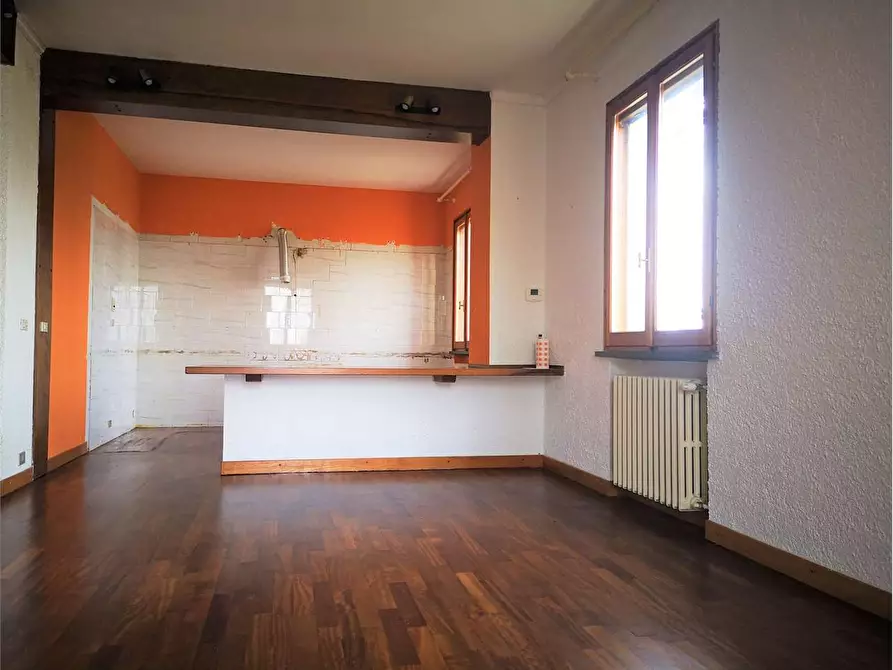 Immagine 7 di Villa in vendita  a Quattro Castella