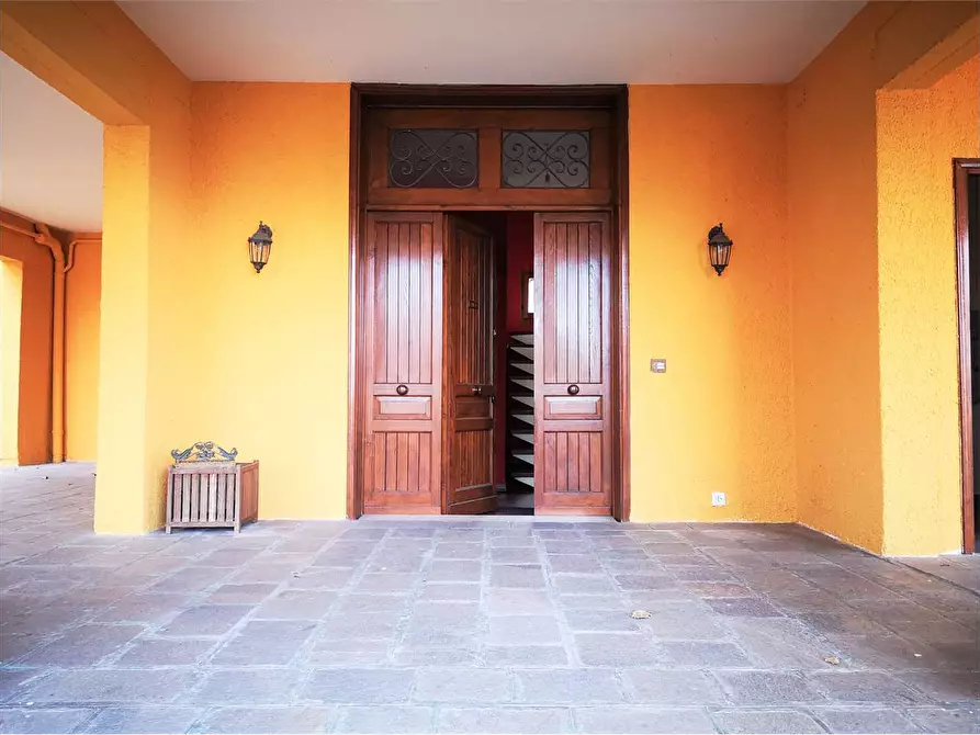 Immagine 19 di Villa in vendita  a Quattro Castella