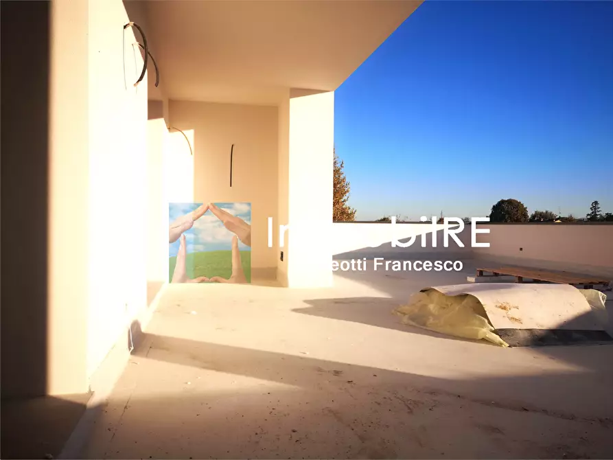 Immagine 5 di Attico in vendita  a Reggio Nell'emilia