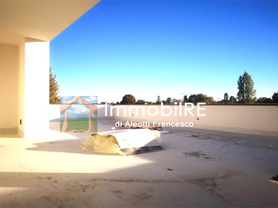 Immagine 2 di Attico in vendita  a Reggio Nell'emilia