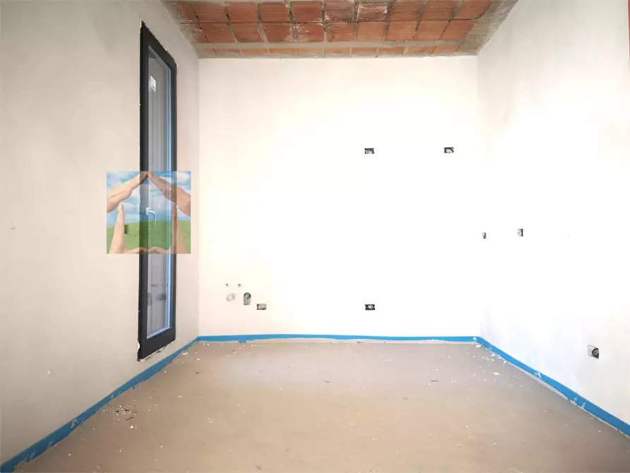 Immagine 5 di Appartamento in vendita  a Reggio Nell'emilia