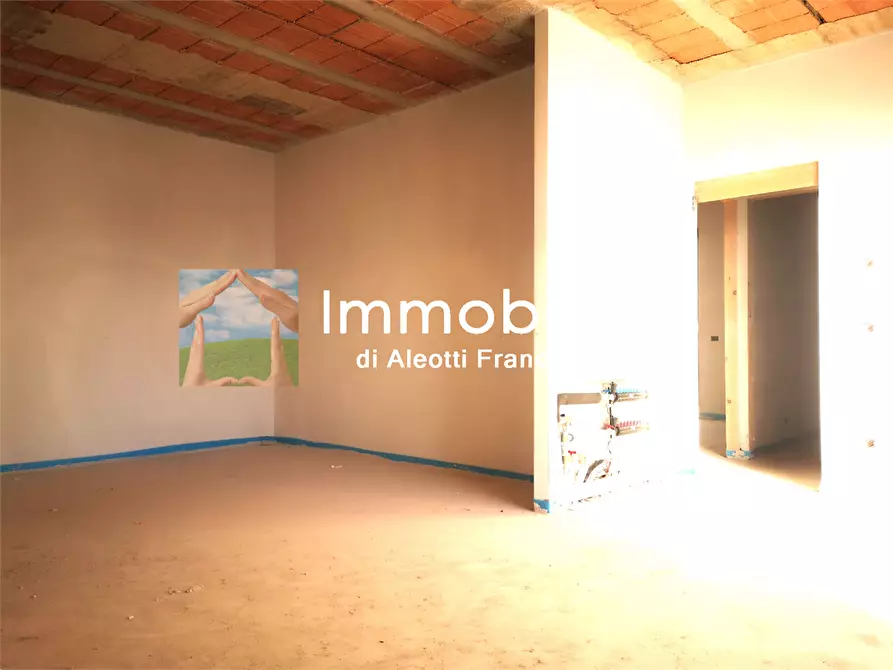 Immagine 2 di Appartamento in vendita  a Reggio Nell'emilia