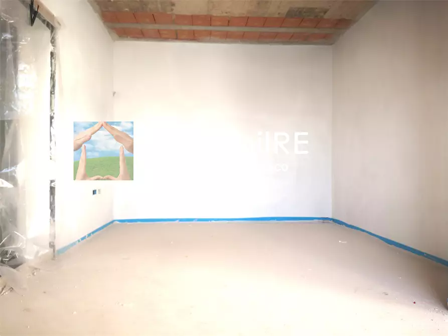 Immagine 4 di Appartamento in vendita  a Reggio Nell'emilia