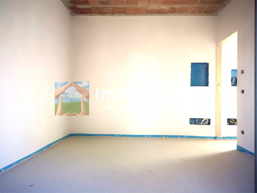 Immagine 19 di Appartamento in vendita  a Reggio Nell'emilia