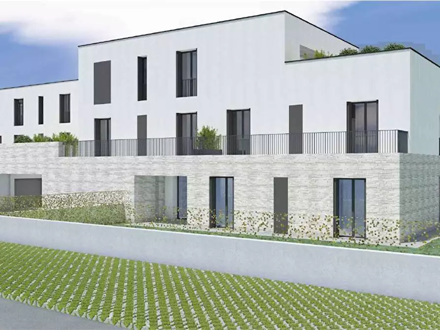 Immagine 22 di Appartamento in vendita  a Reggio Nell'emilia