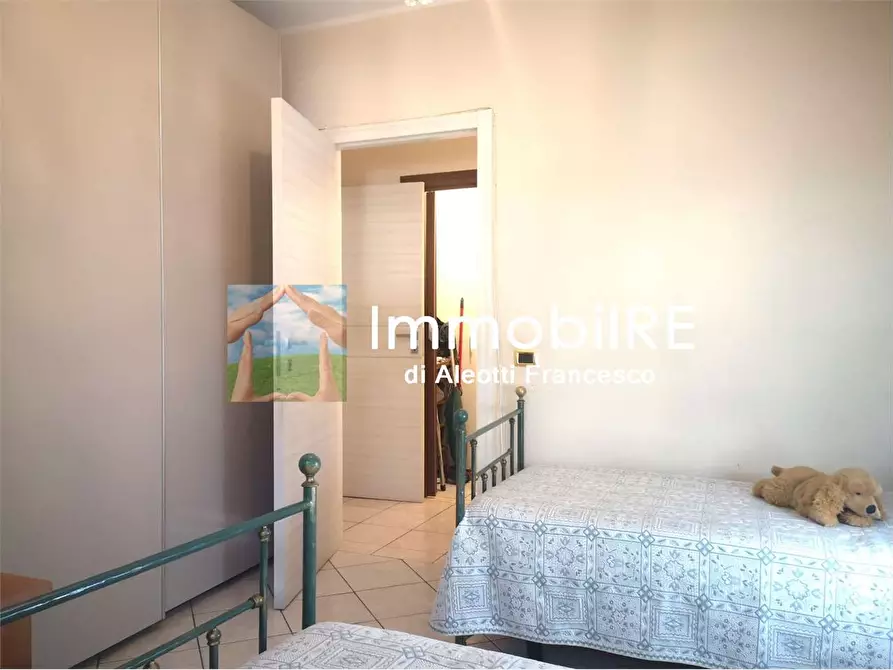 Immagine 36 di Appartamento in vendita  a Reggio Nell'emilia