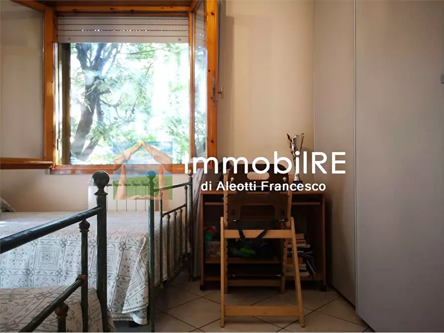 Immagine 32 di Appartamento in vendita  a Reggio Nell'emilia