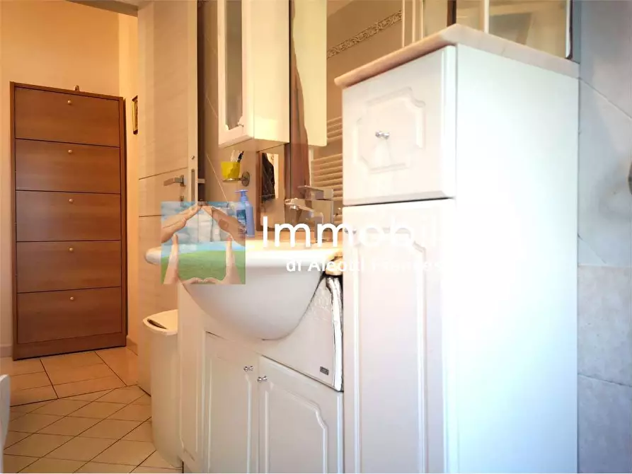 Immagine 28 di Appartamento in vendita  a Reggio Nell'emilia