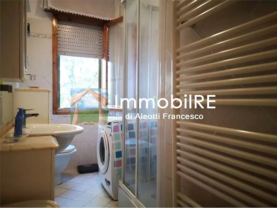 Immagine 26 di Appartamento in vendita  a Reggio Nell'emilia