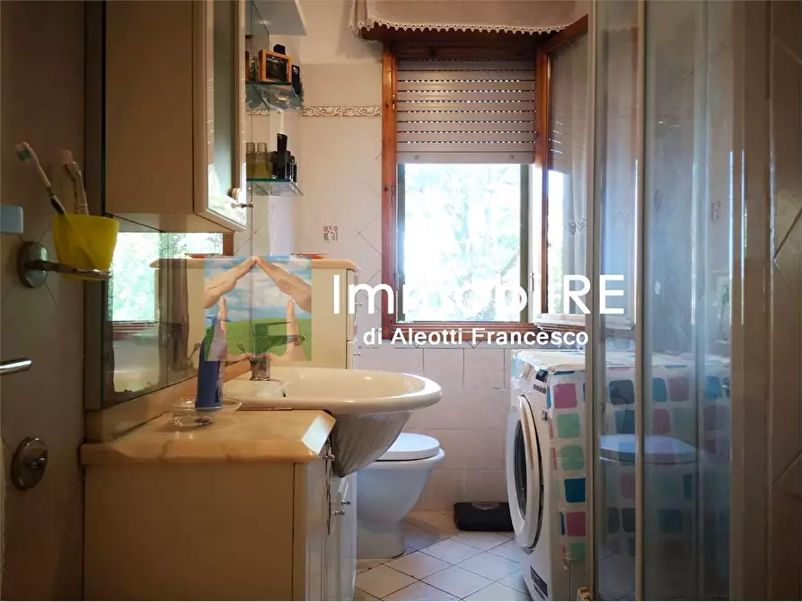 Immagine 27 di Appartamento in vendita  a Reggio Nell'emilia