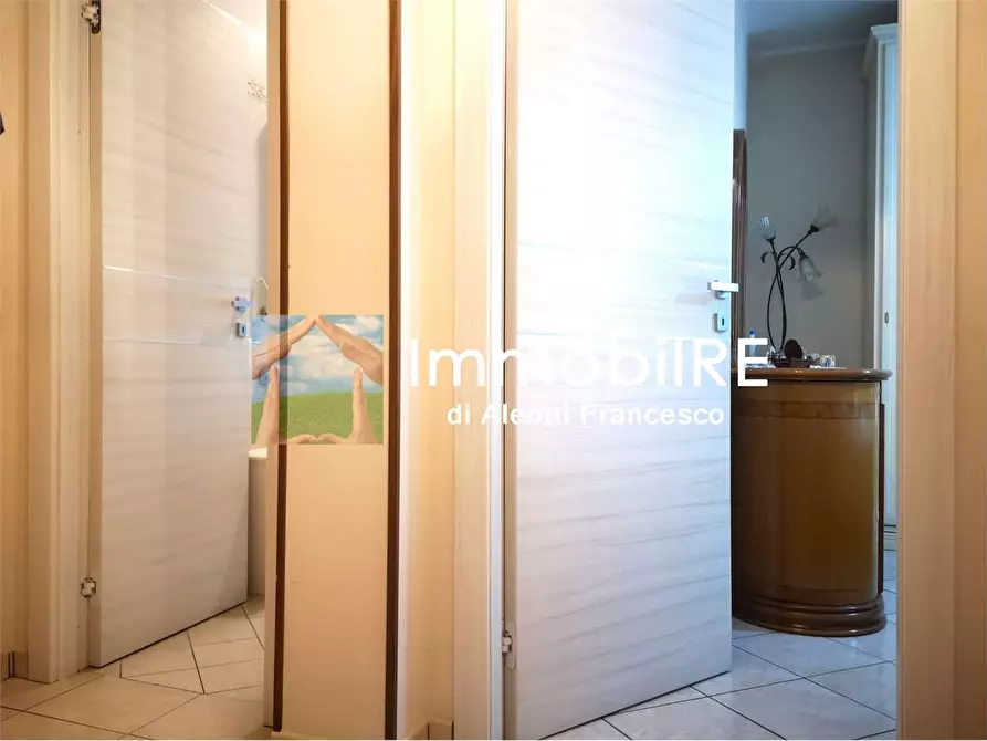 Immagine 25 di Appartamento in vendita  a Reggio Nell'emilia