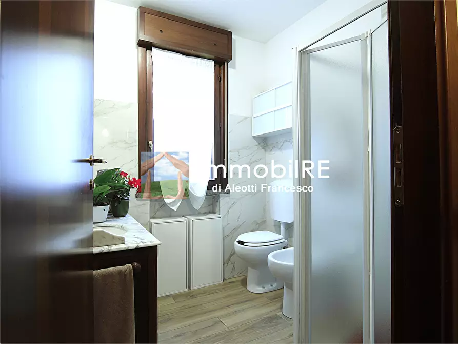 Immagine 20 di Maisonette in vendita  a Reggio Nell'emilia