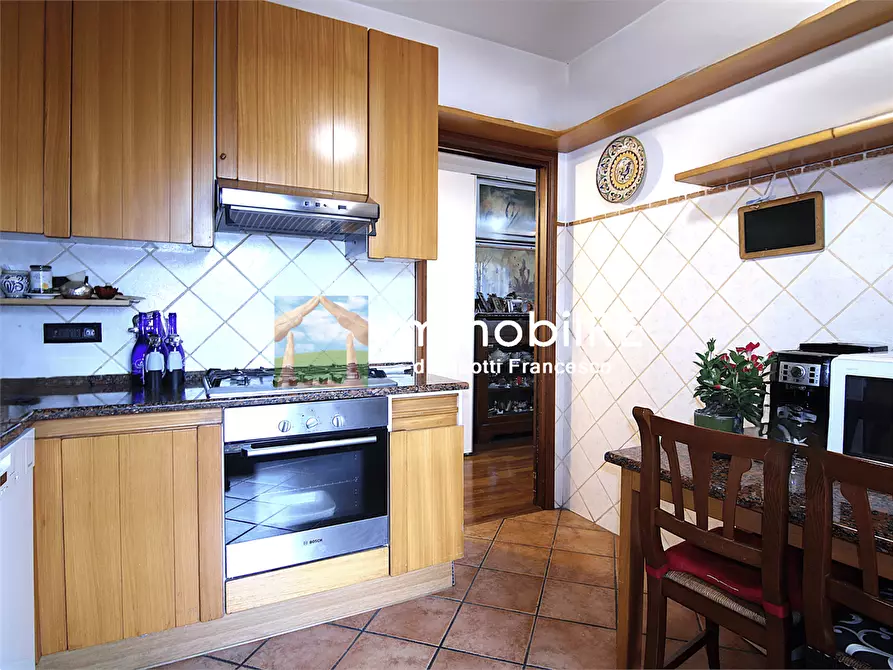 Immagine 15 di Maisonette in vendita  a Reggio Nell'emilia