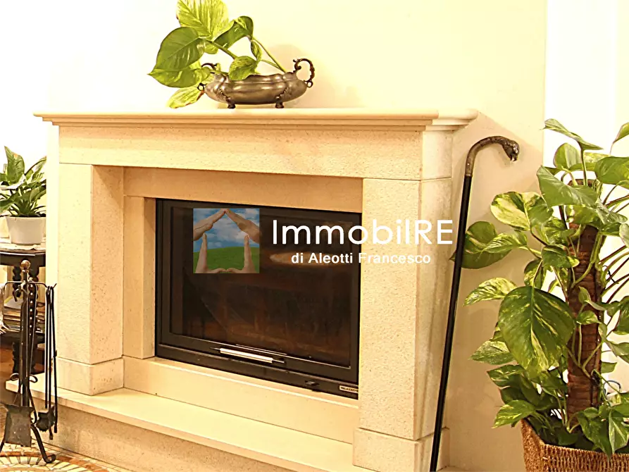 Immagine 9 di Maisonette in vendita  a Reggio Nell'emilia