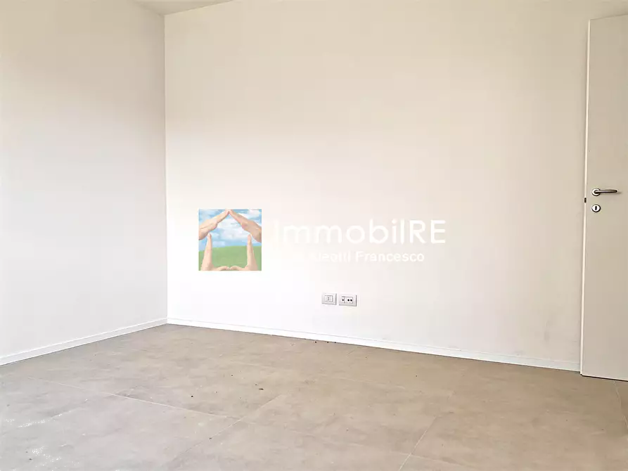 Immagine 16 di Appartamento in vendita  a Reggio Nell'emilia