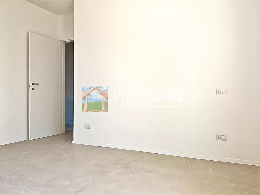 Immagine 21 di Appartamento in vendita  a Reggio Nell'emilia