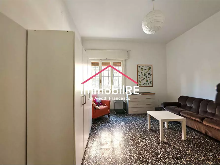 Immagine 3 di Appartamento in vendita  a Reggio Nell'emilia