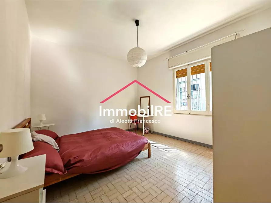 Immagine 16 di Appartamento in vendita  a Reggio Nell'emilia