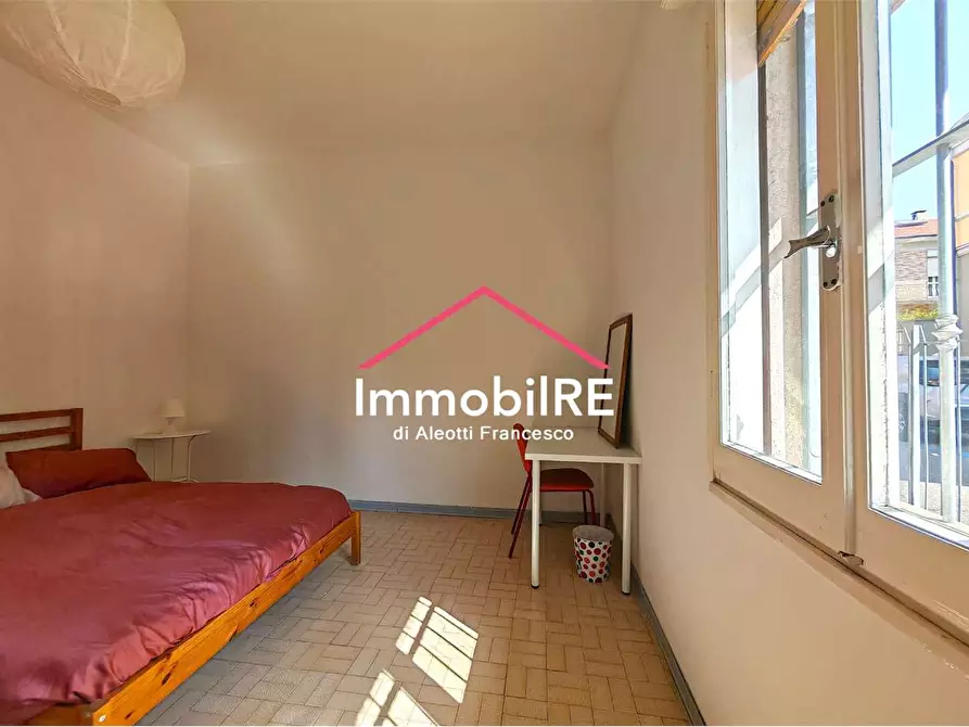 Immagine 22 di Appartamento in vendita  a Reggio Nell'emilia