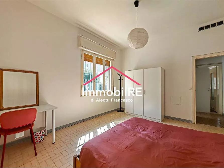 Immagine 19 di Appartamento in vendita  a Reggio Nell'emilia