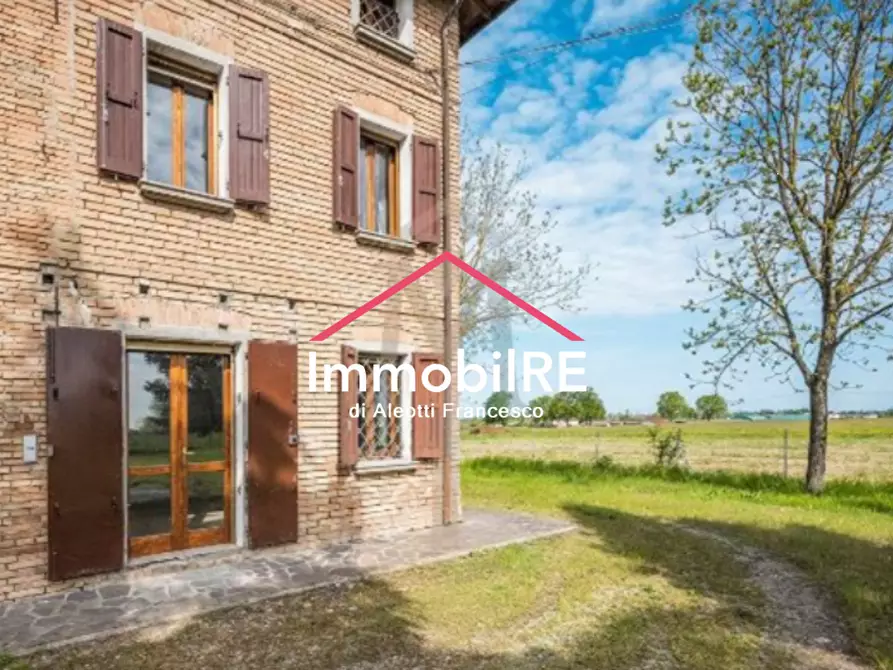 Immagine 14 di Rustico / casale in vendita  a Reggio Nell'emilia