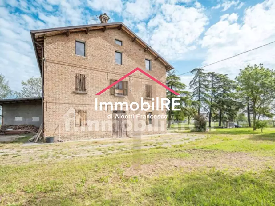 Immagine 17 di Rustico / casale in vendita  a Reggio Nell'emilia
