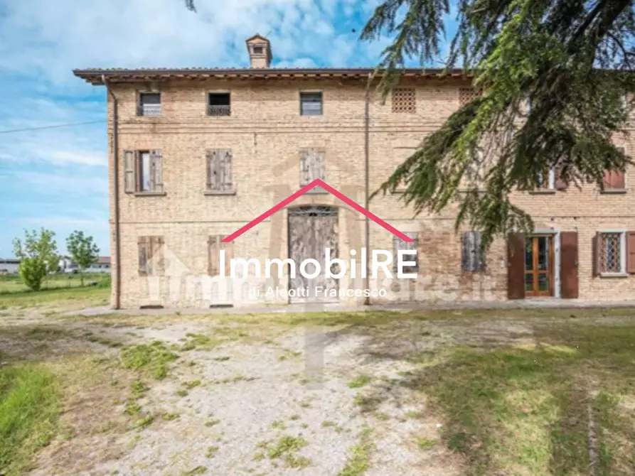 Immagine 7 di Rustico / casale in vendita  a Reggio Nell'emilia