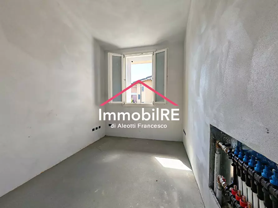 Immagine 12 di Casa bifamiliare in vendita  a Reggio Nell'emilia