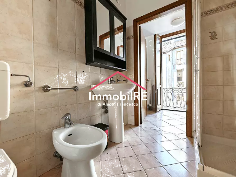 Immagine 29 di Appartamento in vendita  a Reggio Nell'emilia