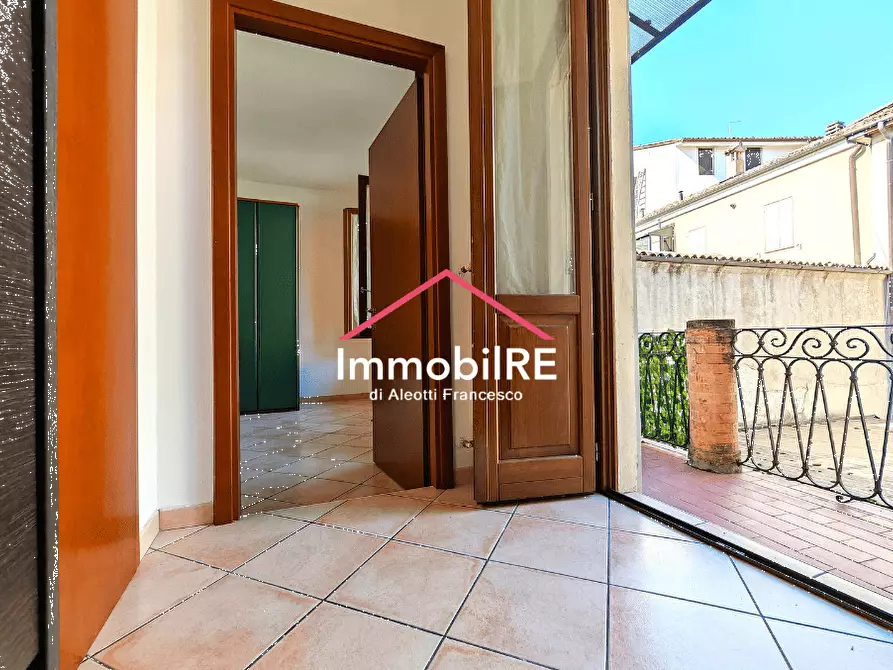 Immagine 15 di Appartamento in vendita  a Reggio Nell'emilia