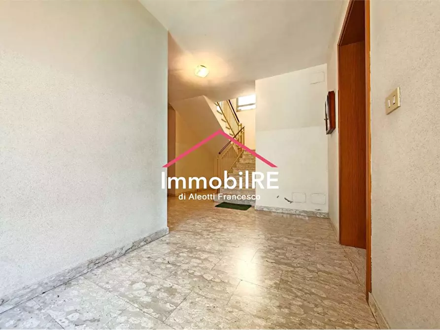 Immagine 39 di Appartamento in vendita  a Canossa