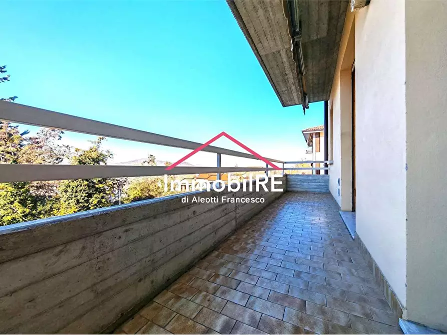 Immagine 24 di Appartamento in vendita  a Canossa