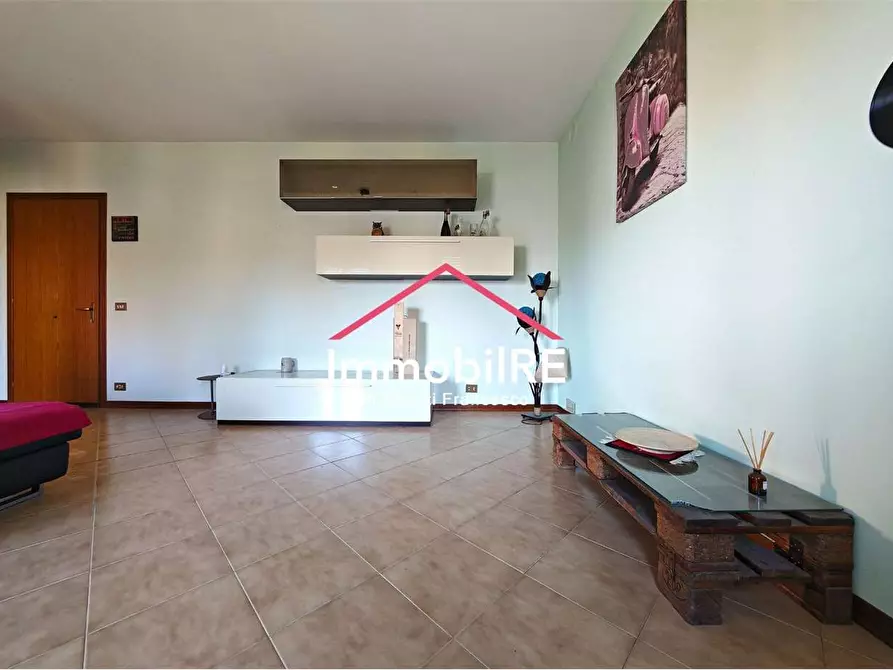 Immagine 10 di Appartamento in vendita  a Canossa