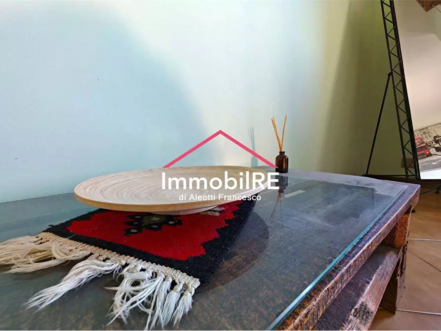 Immagine 11 di Appartamento in vendita  a Canossa