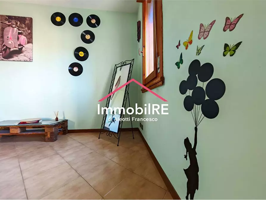 Immagine 13 di Appartamento in vendita  a Canossa