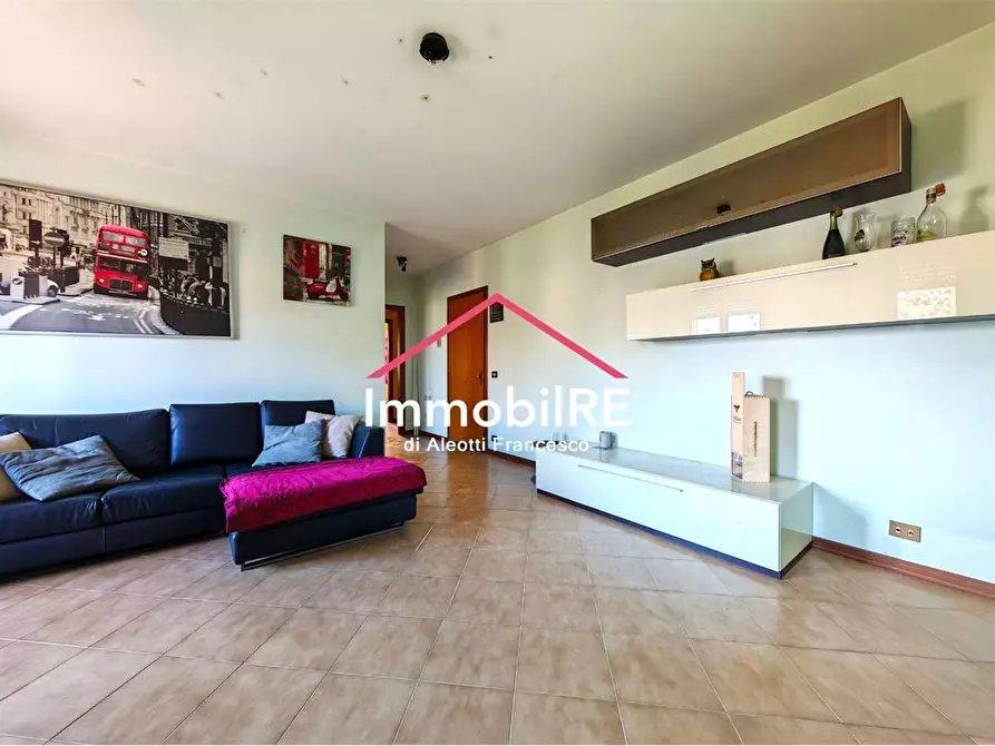 Immagine 8 di Appartamento in vendita  a Canossa