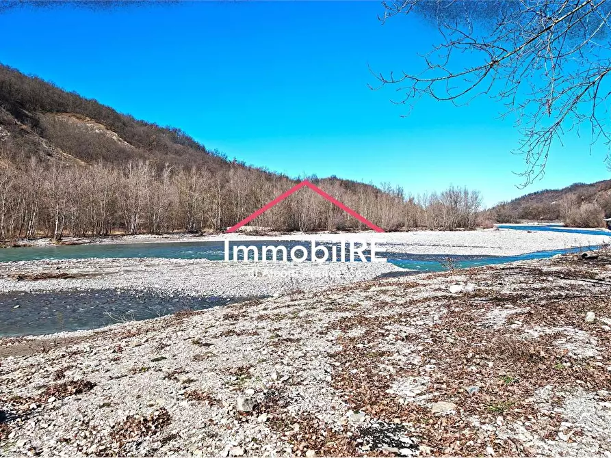 Immagine 2 di Appartamento in vendita  a Canossa