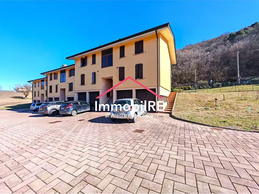 Immagine 48 di Appartamento in vendita  a Canossa