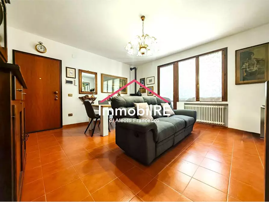 Immagine 18 di Appartamento in vendita  a Canossa