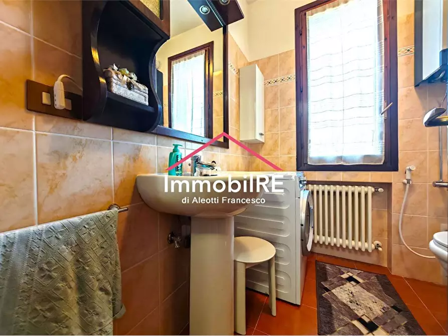 Immagine 34 di Appartamento in vendita  a Canossa