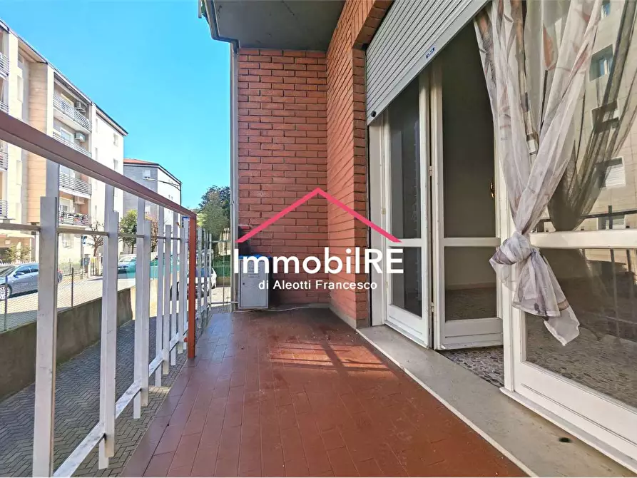 Immagine 6 di Appartamento in vendita  a Reggio Nell'emilia