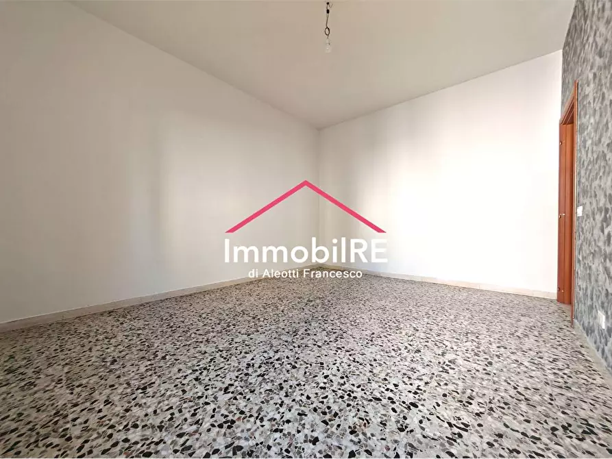 Immagine 25 di Appartamento in vendita  a Reggio Nell'emilia