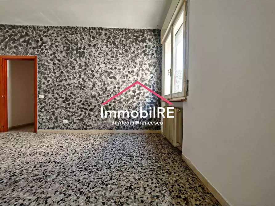 Immagine 23 di Appartamento in vendita  a Reggio Nell'emilia