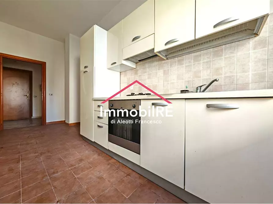 Immagine 16 di Appartamento in vendita  a Reggio Nell'emilia