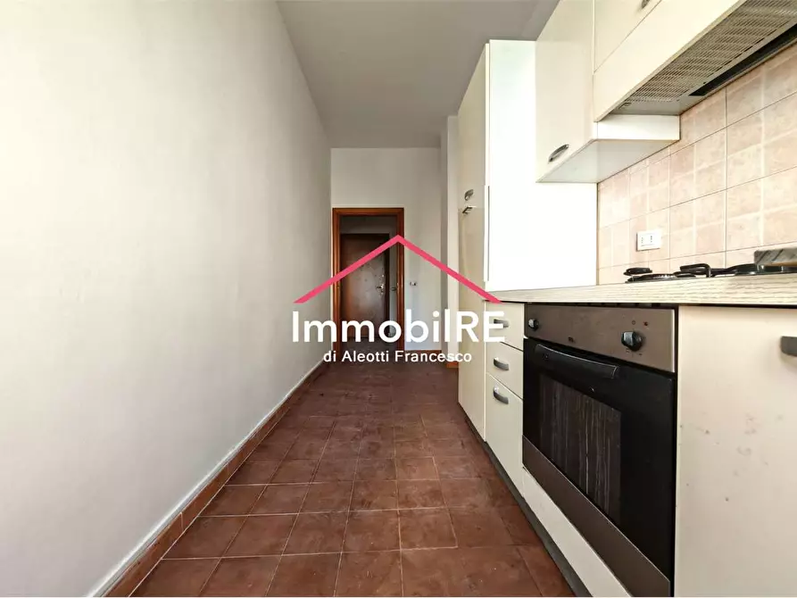 Immagine 17 di Appartamento in vendita  a Reggio Nell'emilia