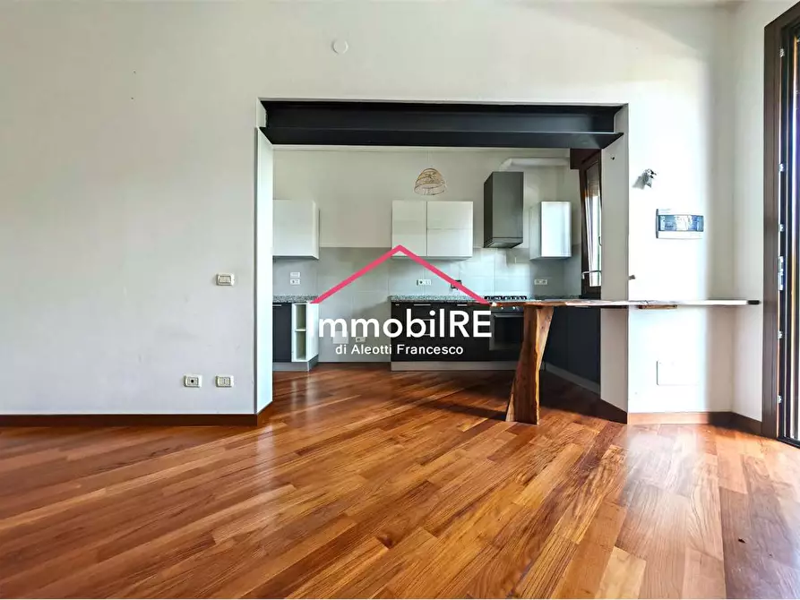 Immagine 9 di Appartamento in vendita  a Quattro Castella