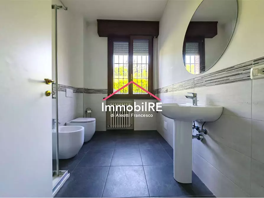 Immagine 25 di Appartamento in vendita  a Quattro Castella