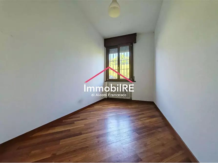 Immagine 31 di Appartamento in vendita  a Quattro Castella