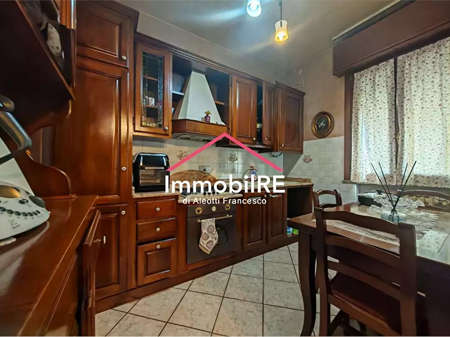 Immagine 24 di Casa indipendente in vendita  a Reggio Nell'emilia